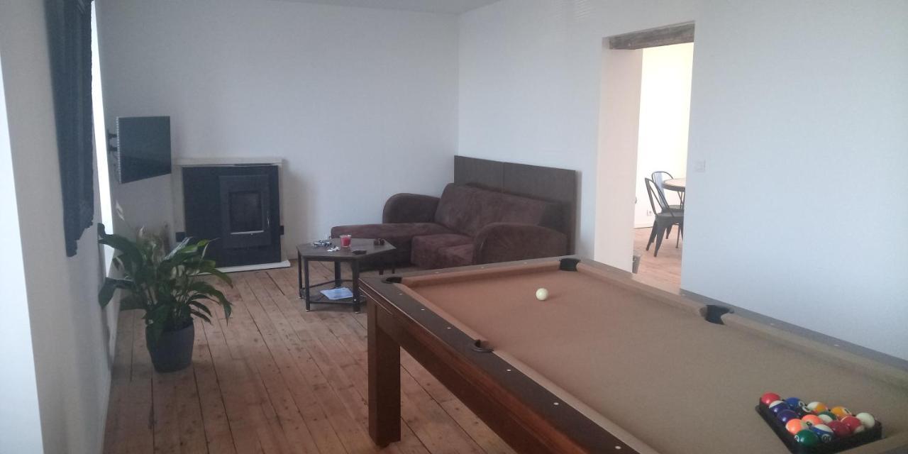 Cyris - Duplex Climatisees - & Piscine Centre * Saint-Germain-des-Fosses