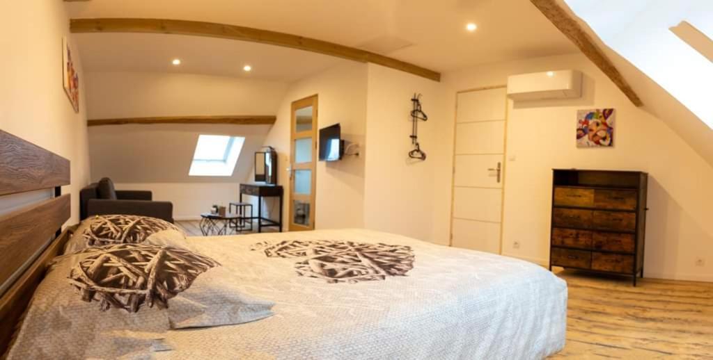 Apartment Cyris - Duplex Climatisees - & Piscine Centre