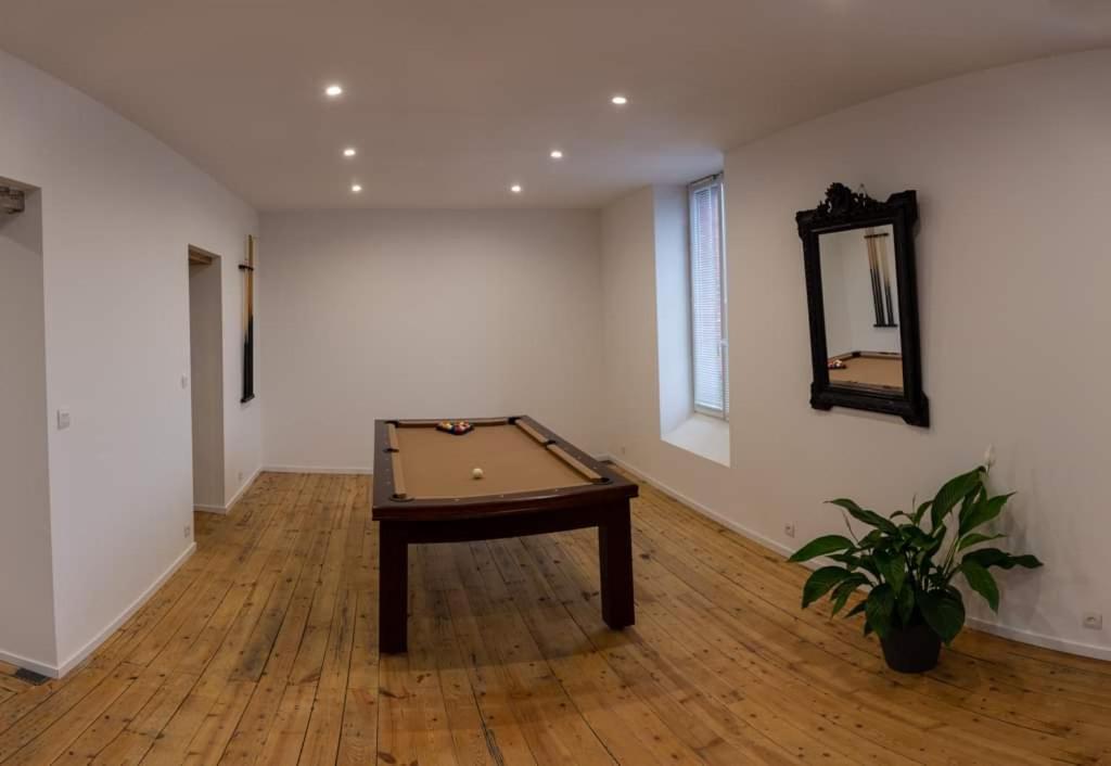 Cyris - Duplex Climatisees - & Piscine Centre Saint-Germain-des-Fosses
